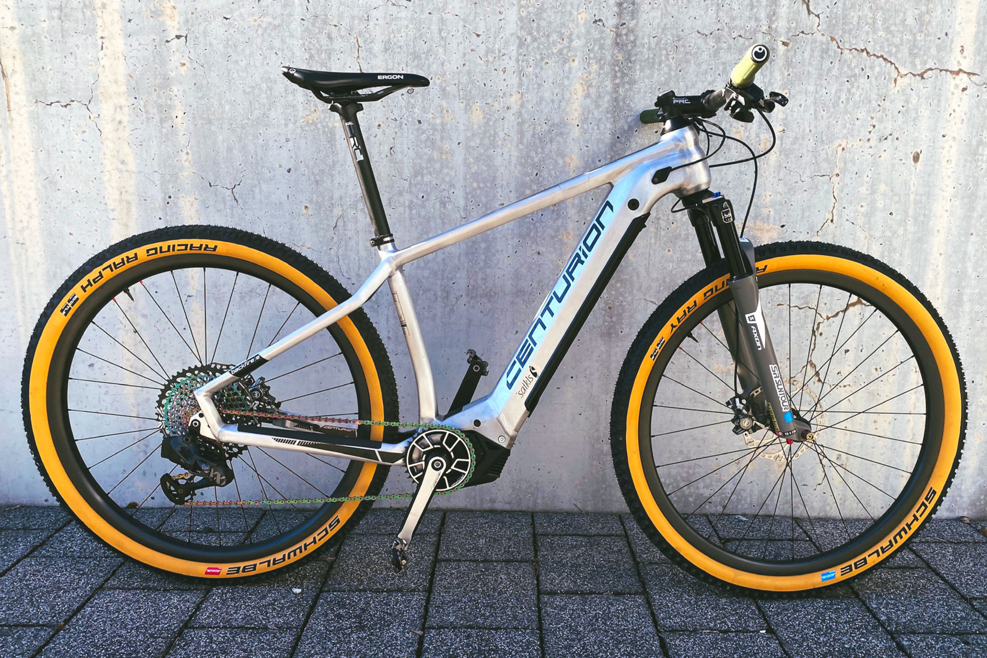 reifendruck kinderfahrrad M365Lyon Colour:Silver/White Category:E Bike City / Urban_Bosch Intuvia LCD Display Main Landing Gear Set: